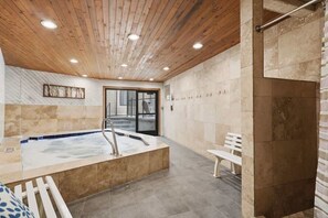 Spa - Park City 1 Bedroom Hot Tub, Pool & Bus Route (Park City)