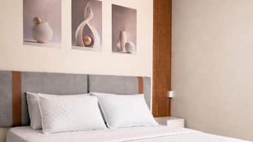 Ropa de cama de alta calidad, colchones con pillow-top y escritorio