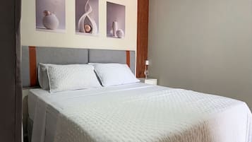 LÀgenhet Comfort - luftkonditionering | SÀngtillbehör av högsta kvalitet, bÀddmadrasser och skrivbord