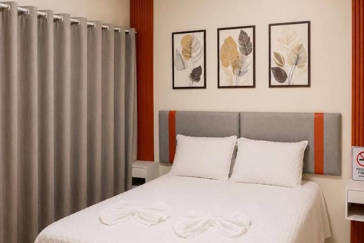 Premium bedding, pillowtop beds, desk, laptop workspace