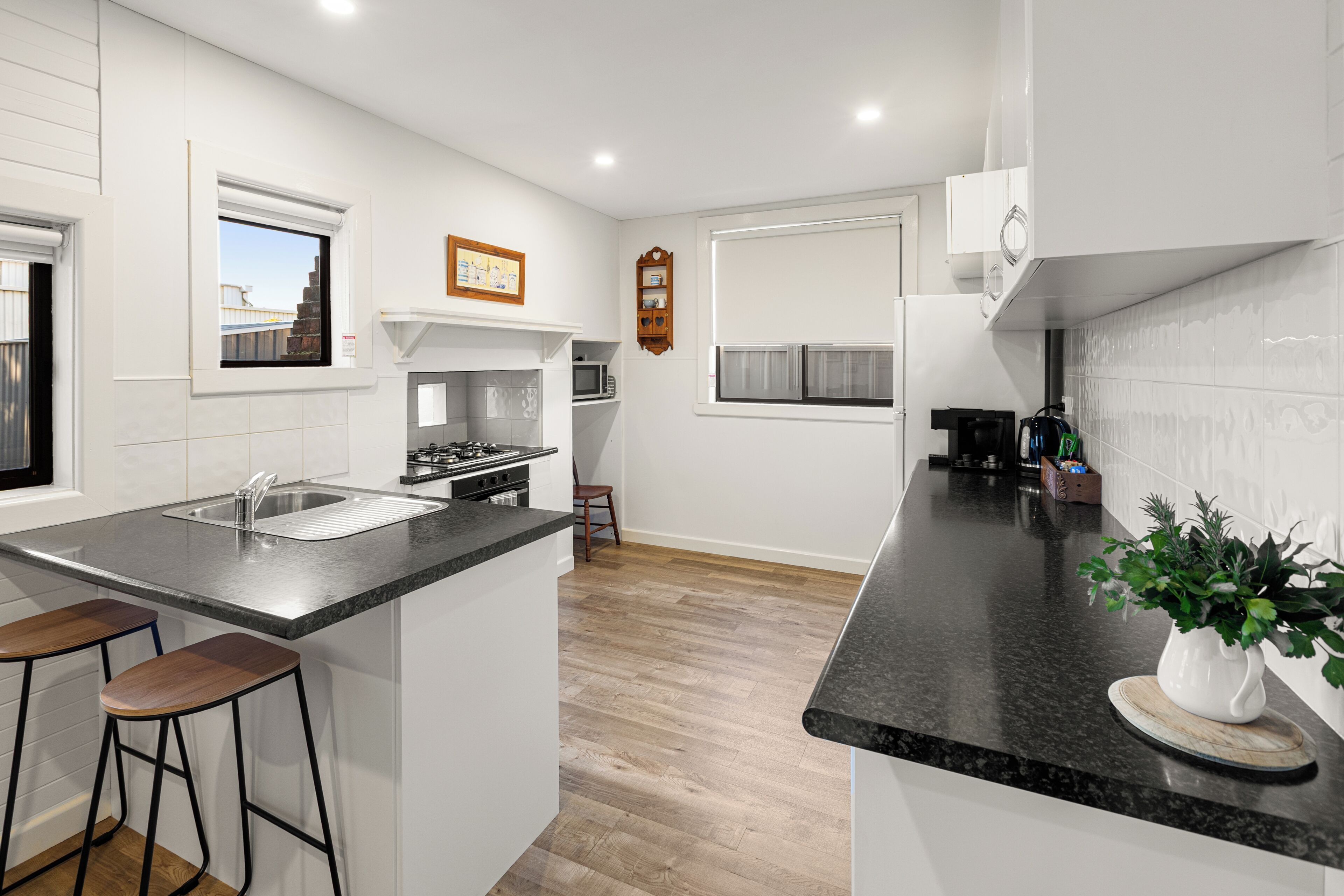 Fridge, microwave, oven, coffee/tea maker