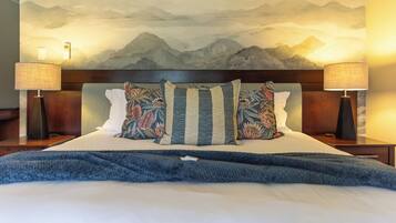 Free minibar items, in-room safe, desk, blackout curtains