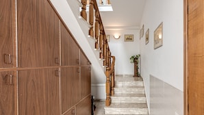 Interior - Jeky's House in Sesto Fiorentino: Mountain View & Train Connection to Florence (Sesto Fiorentino)