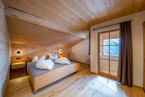Room - Apartment 'Schwalbennest' with Mountain View, Shared Garden and Wi-Fi (Durago di Dentro)