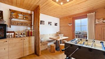 Spielezimmer