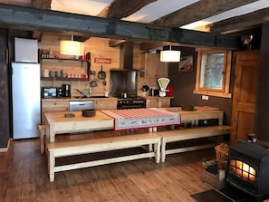Fridge, microwave, oven, stovetop - Le Grand Chalet (Valloire)