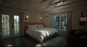 Room - Private 16-Acre Lakefront Farm: 10 Cabins, Commons Barn, Sleeps 26 (Jewett)