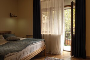Iron/ironing board, internet, bed sheets - Saryan Guesthouse (Goris)