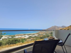 Studio, Balcony, Sea View | Property grounds