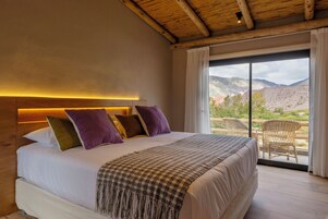 Ropa de cama de alta calidad, cubrecamas y wifi gratis 