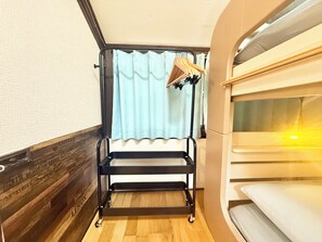 1 bedroom, in-room safe, desk, iron/ironing board