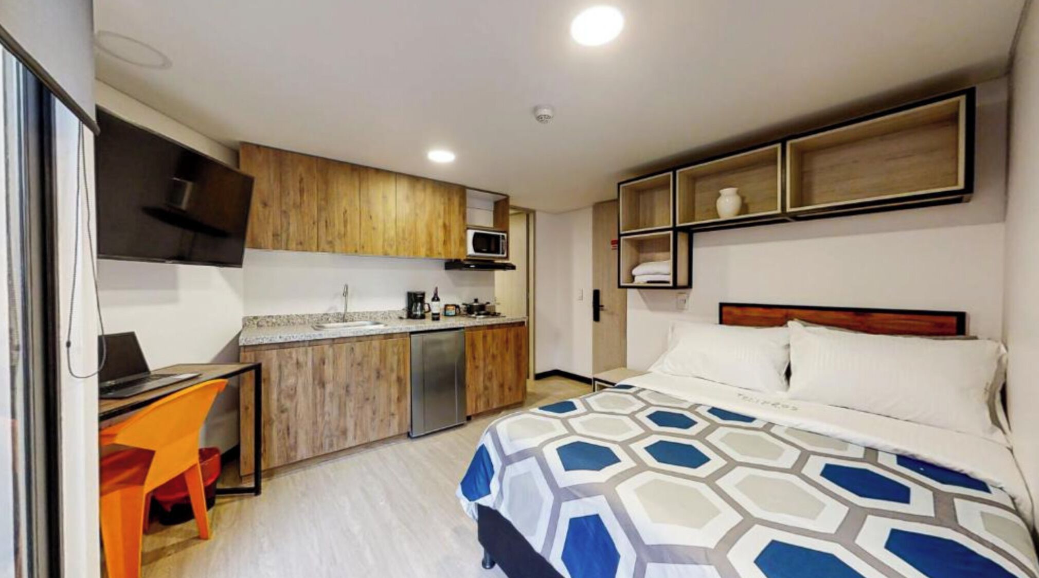 In-room safe, free WiFi
