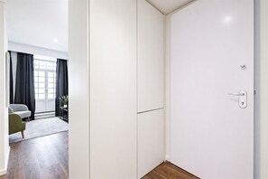 Interior - Elegant Apartment with 2 Suites • Porto Historic Center - A/C (Porto)