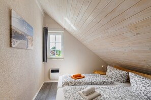 WiFi, bed sheets