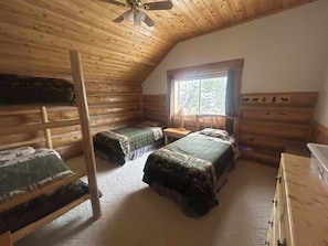 Iron/ironing board, free WiFi, bed sheets, wheelchair access