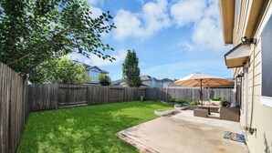 Unclassified image, 2 of 59, button - Spacious 4BR Home with Game Room (Houston)