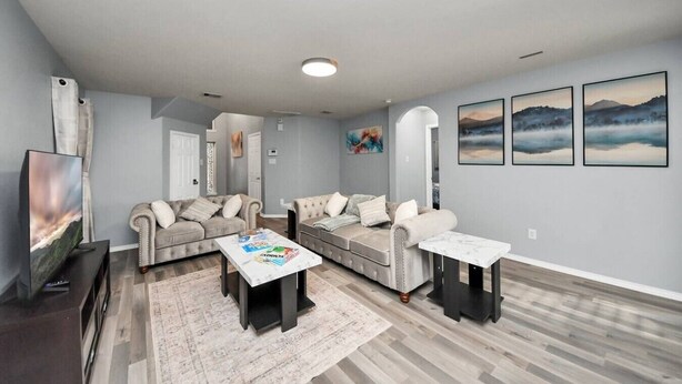 Unclassified image, 1 of 59, button - Spacious 4BR Home with Game Room (Houston)