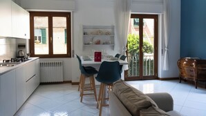 Apartemen, balkon | Dapur pribadi