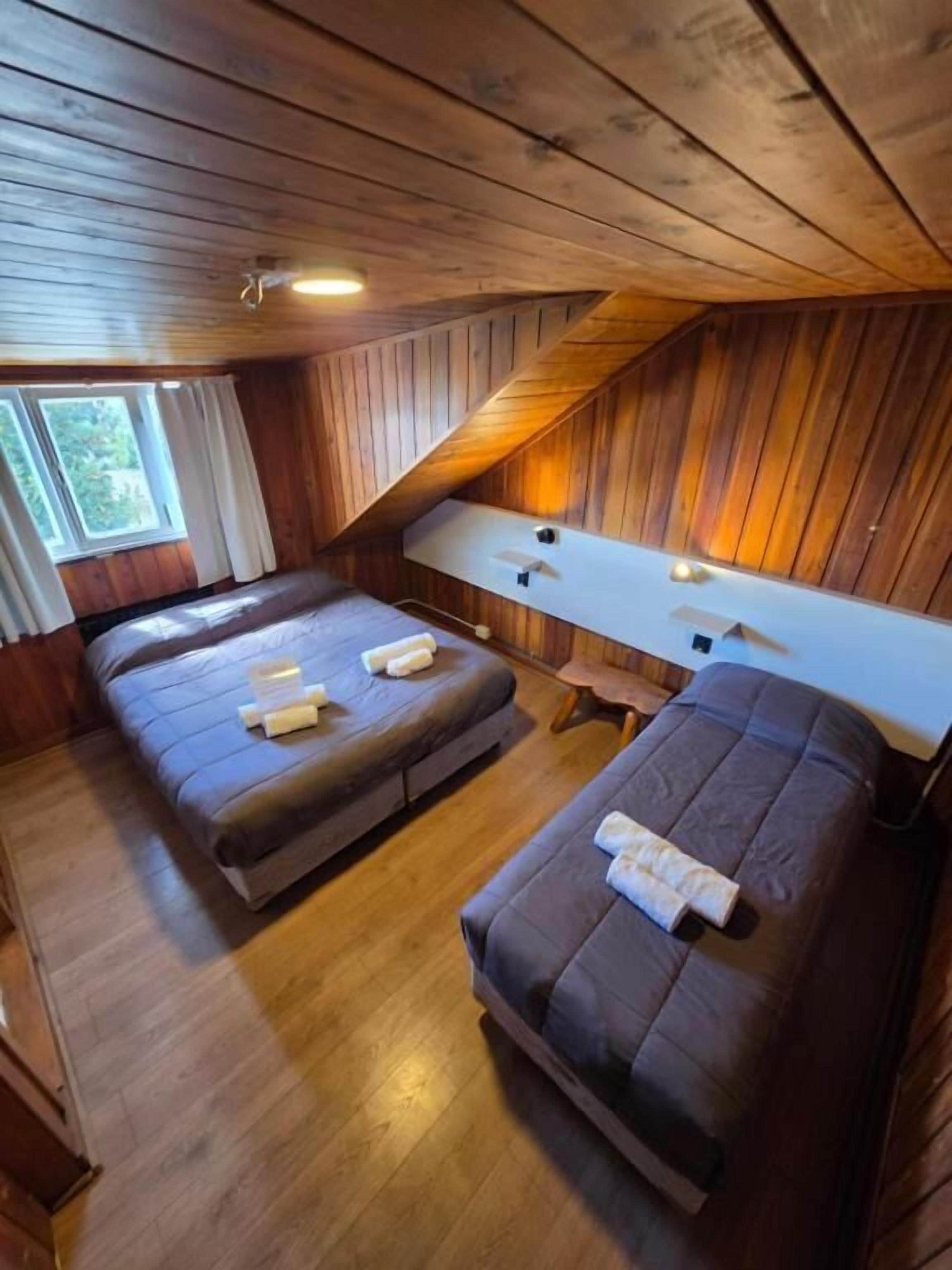 Triple Room | Blackout drapes, free WiFi, bed sheets