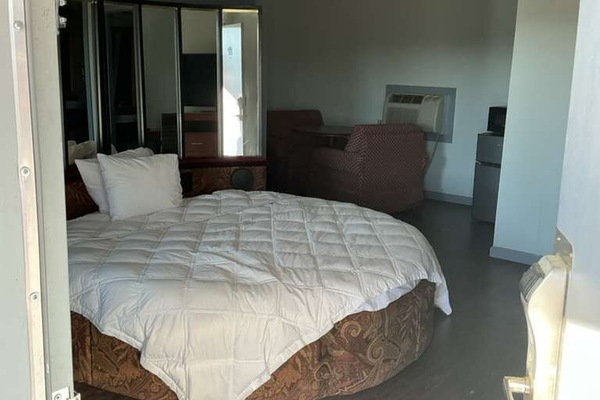 Deluxe Room | Free WiFi
