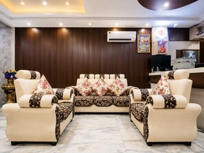 Living area - Hotel NDH 47 (Bokara)