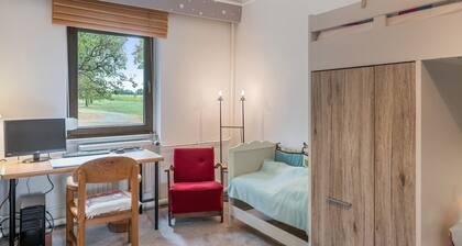 Apartment 'Living with Charm' with Shared Garden and Wi-Fi
