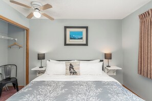 Desk, iron/ironing board, free WiFi, bed sheets