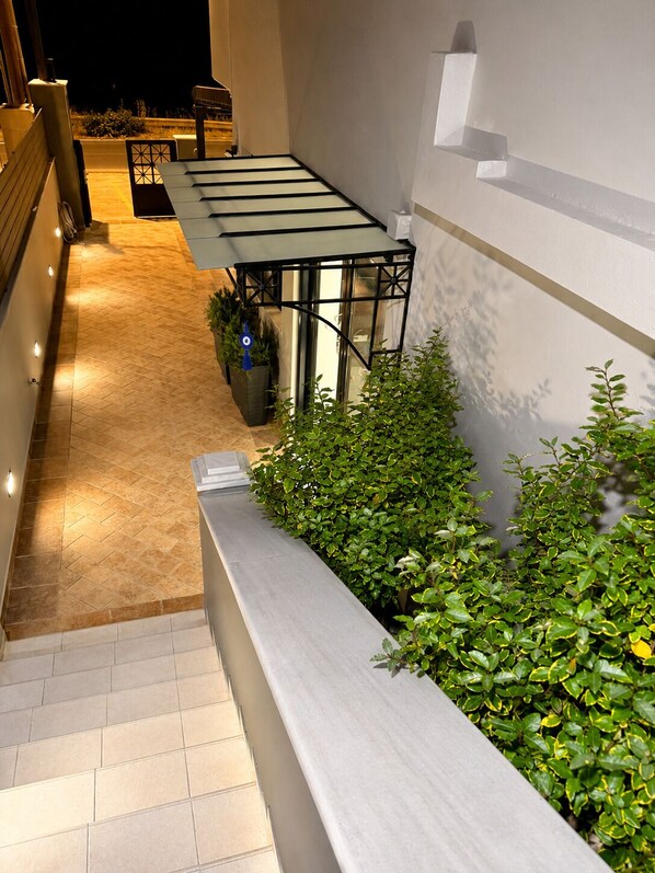 Terrace/patio - Ionian Hospitality Hotel - Seafront (Lefkada)