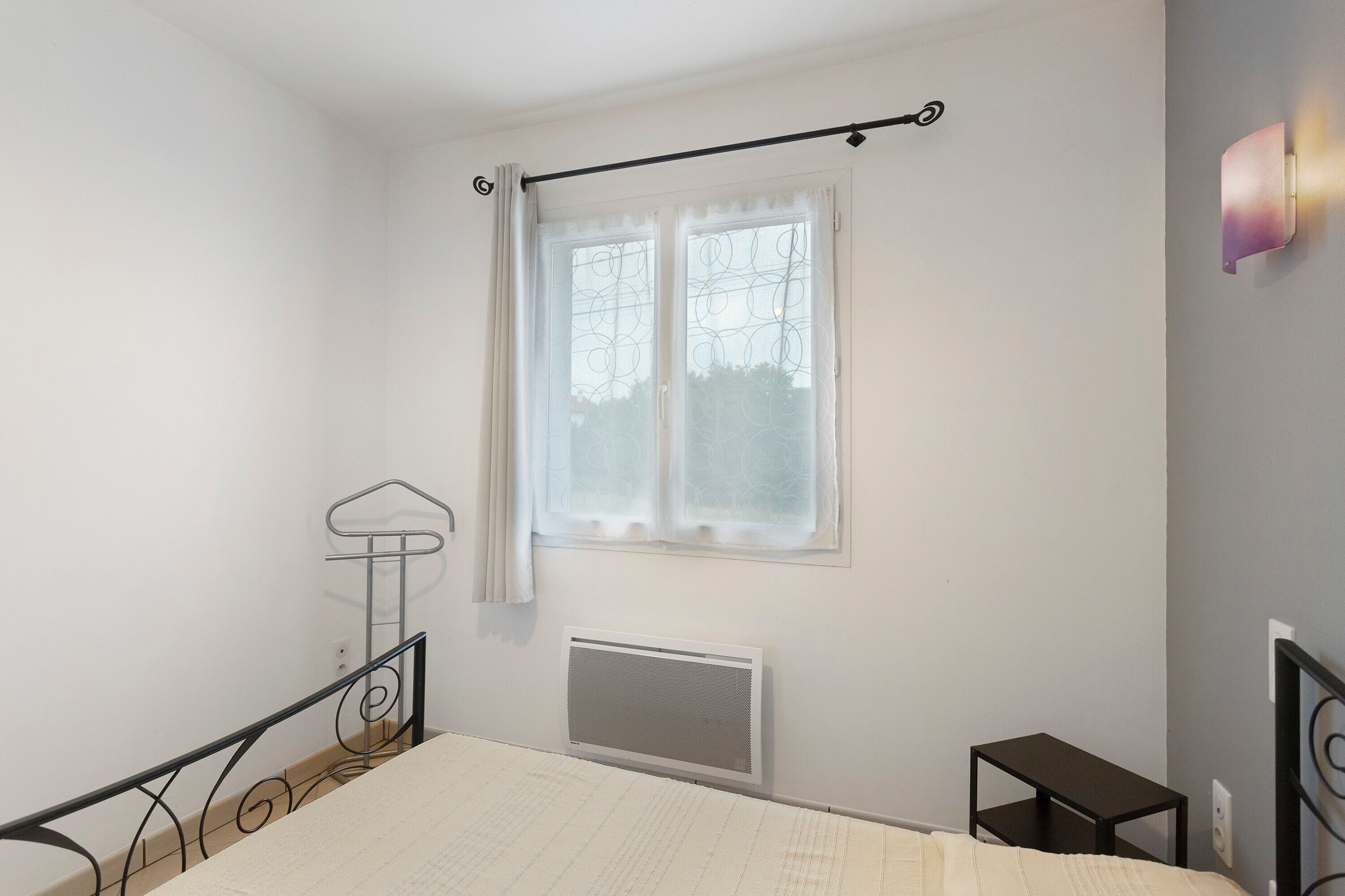 2 slaapkamers, een strijkplank/strijkijzer, wifi