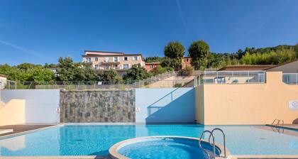 Escapade provençale avec piscine | Vue imprenable