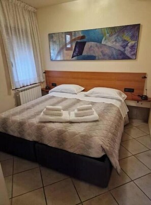 Room - Vrbo Property (Venezia)