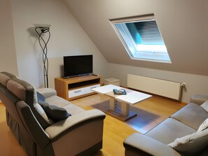 Living area - Apartment 'Gîte De L'oie Blanche' with Wi-Fi and Air Conditioning (Blodelsheim)