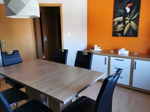 Dining - Apartment 'Gîte De L'oie Blanche' with Wi-Fi and Air Conditioning (Blodelsheim)
