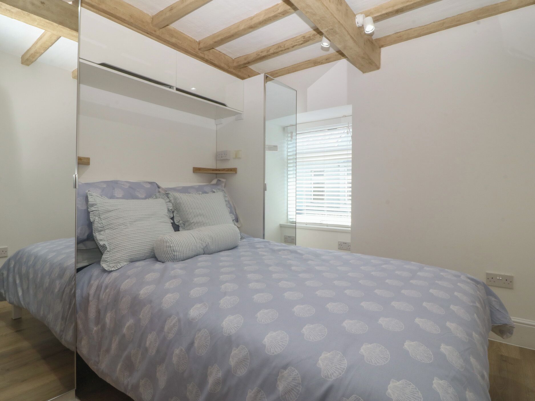 2 bedrooms, free WiFi, individually decorated, individually furnished