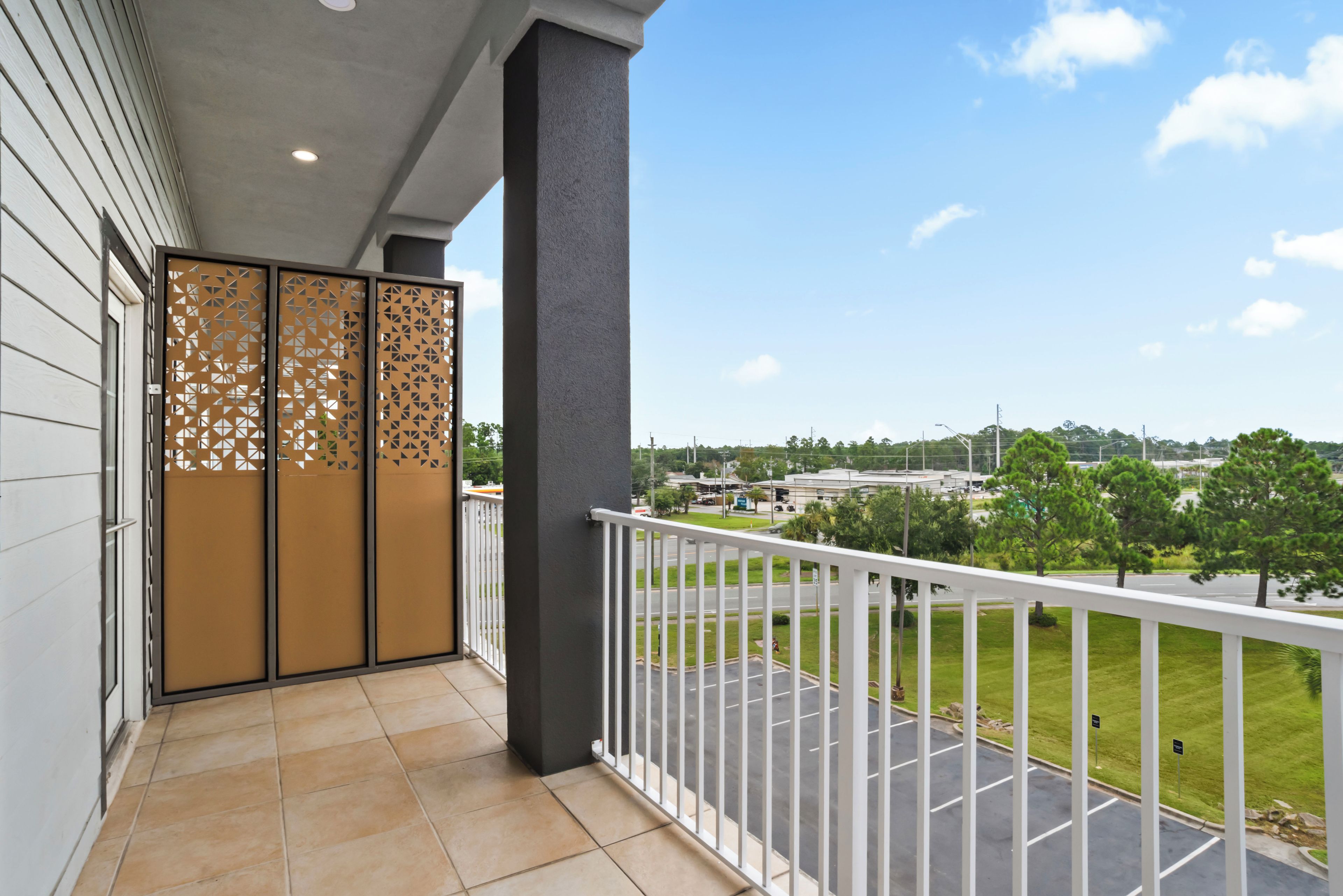 Suite estudio, 2 camas Queen size, balcón | Balcón