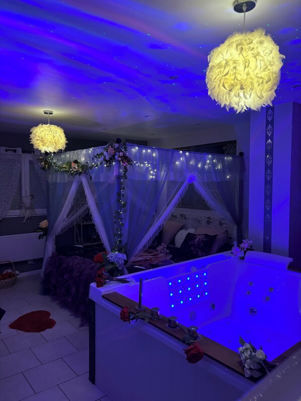Interior - Vrbo Property (Ochancourt)