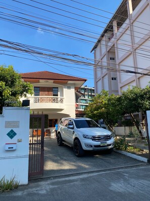 Exterior - Poon house @ Nimman Walk to Cafés, Bars & MAYA (suthep)