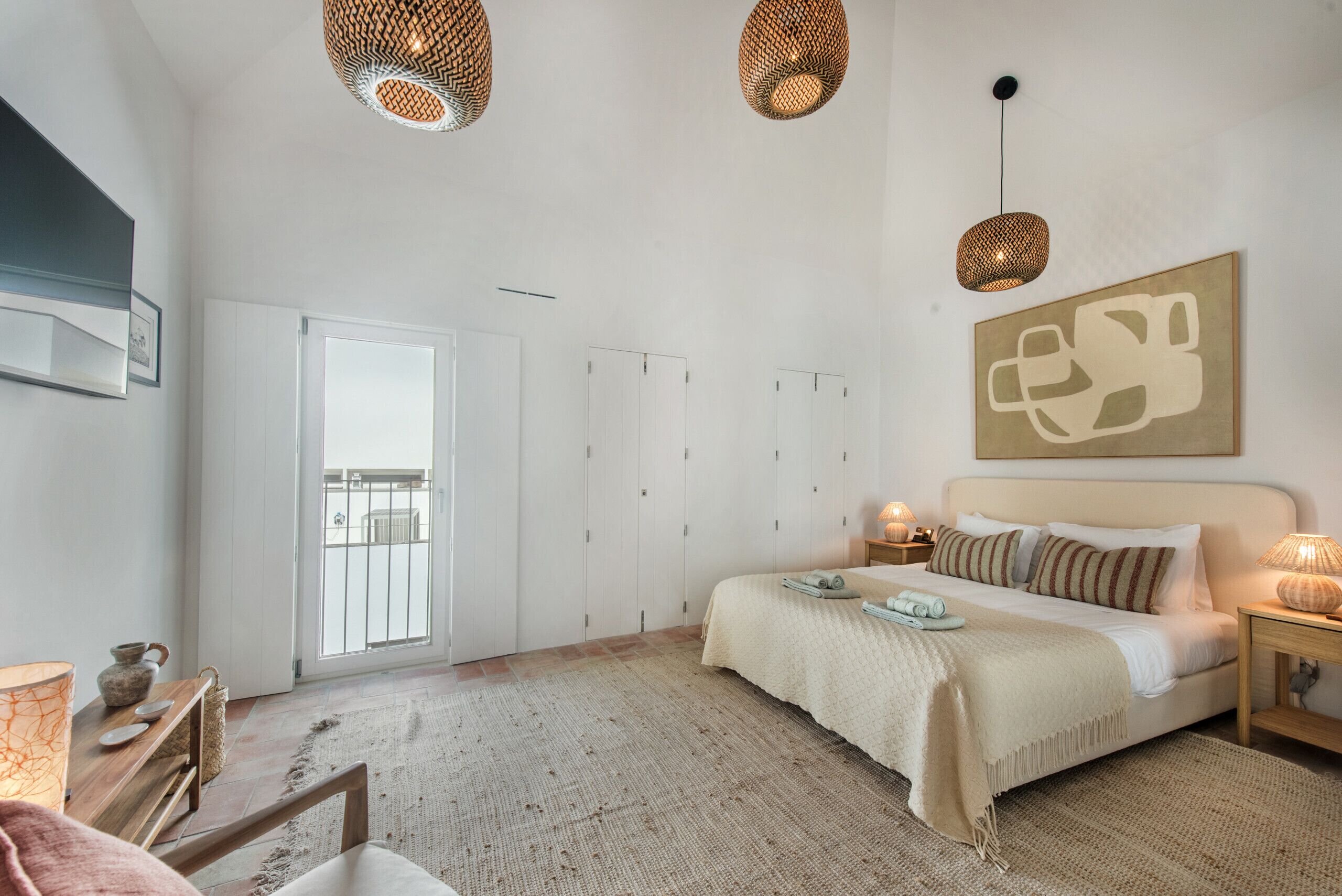 Iron/ironing board, travel crib, WiFi (free), bed sheets
