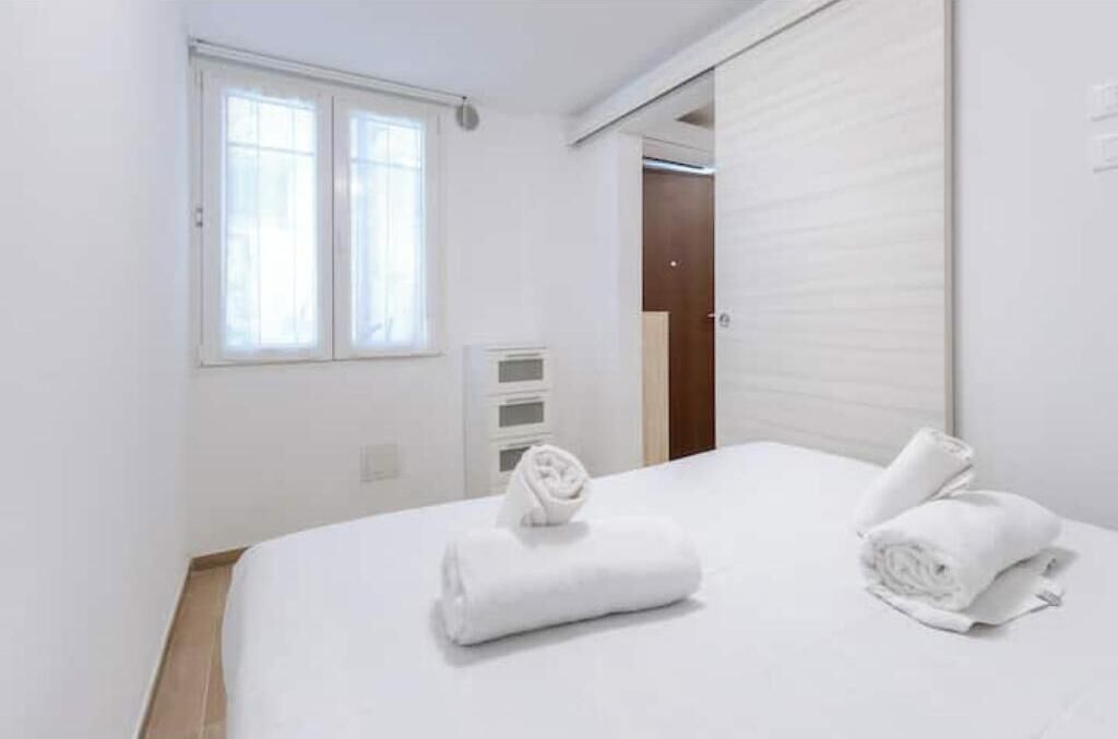 1 bedroom, iron/ironing board, bed sheets