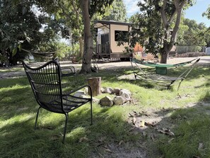 Property grounds - Luxurious & Earthy RV Suite set in our mango grove, near everything Space Coast (Merritt Island)
