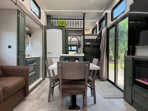 Interior - Luxurious & Earthy RV Suite set in our mango grove, near everything Space Coast (Merritt Island)