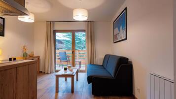 Classic-Studio, Balkon, Bergblick | Wohnbereich