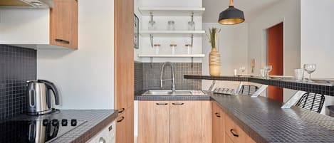 Apartment | Private kitchen | Fridge, microwave, oven, stovetop
