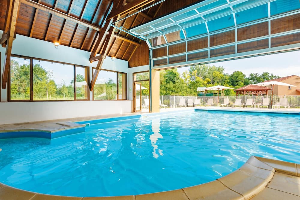 Cosy Wellness Retreat With Balcony - Clermont-de-Beauregard