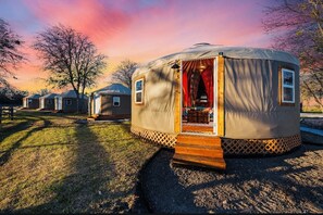 Exterior - The Hive Yurt Retreat (Waco)