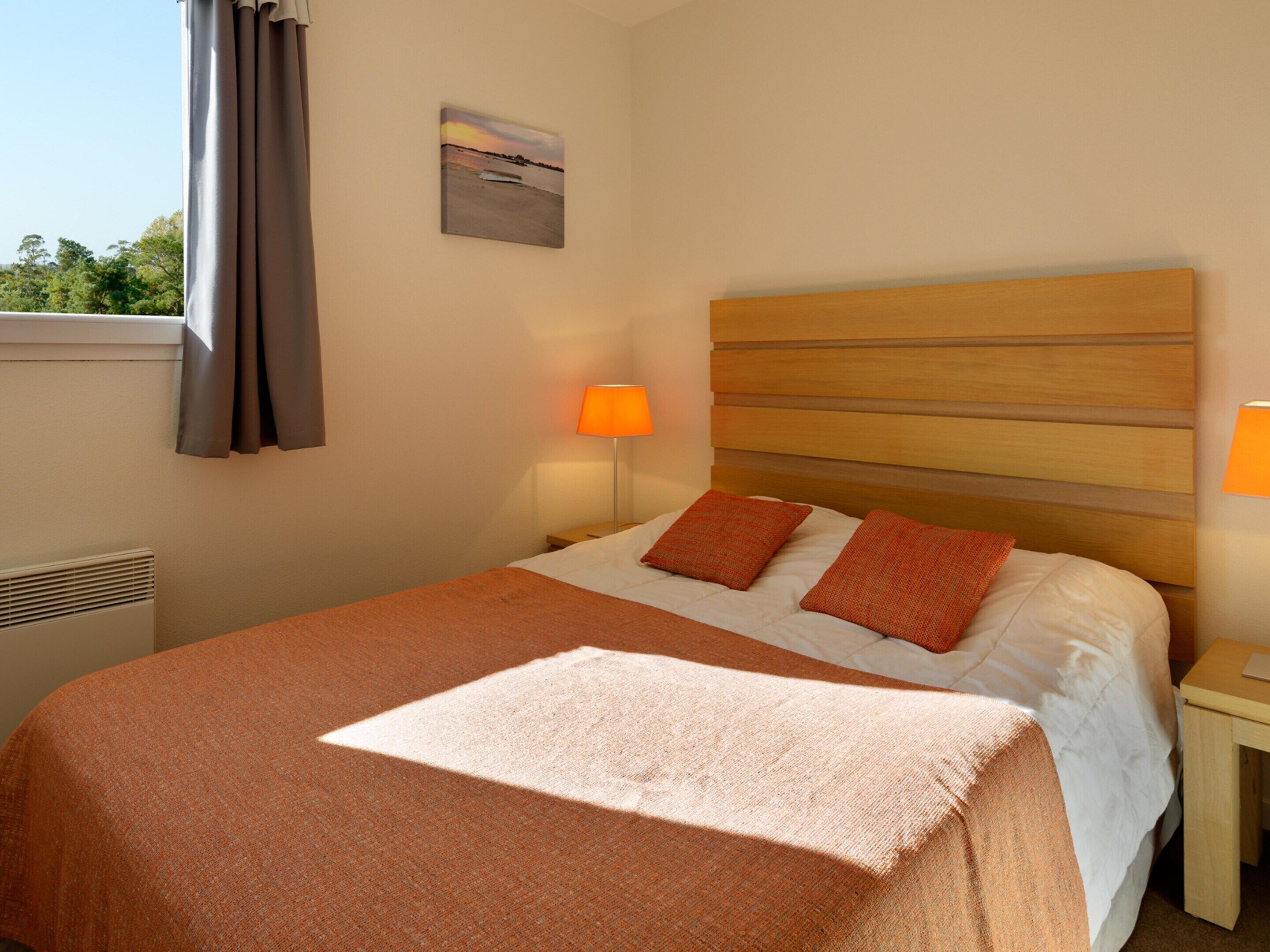 Apartment | 2 bedrooms, individually furnished, iron/ironing board