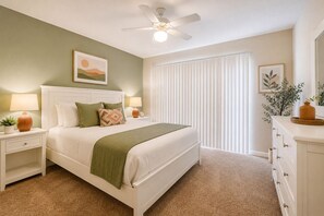Junior Room, City View | Iron/ironing board, free WiFi - Nova Lane Hotel & Suites (Toronto)