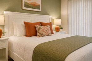 Chambre Junior, vue ville | Fer et planche à repasser, Wi-Fi gratuit