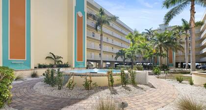 Gulf Front 2BR Suite w/ Direct Beach Access