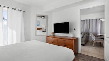 Ferros/tábuas de passar roupa, Wi-Fi, roupa de cama